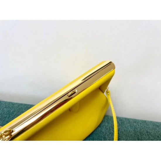 Replica Fendi Prima Borsa Piccola Borsa Fendi Nappa Gialla Replica Fendi Prima Borsa Piccola Borsa Fendi Nappa Gialla