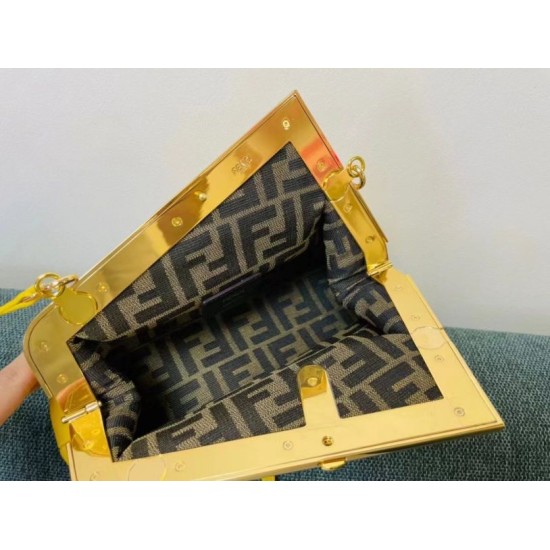 Replica Fendi Prima Borsa Piccola Borsa Fendi Nappa Gialla Replica Fendi Prima Borsa Piccola Borsa Fendi Nappa Gialla