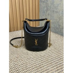 Borsa a secchiello YSL Saint Laurent Gaby con patta superiore nera