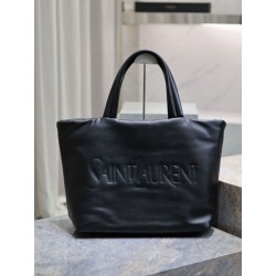 Borsa tote imbottita larga YSL Saint Laurent in nappa nera Borsa tote imbottita larga YSL Saint Laurent in nappa nera