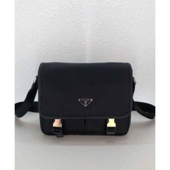 Replica Borsa a tracolla Prada in nylon 2VD769 nera Replica Borsa a tracolla Prada in nylon 2VD769 nera