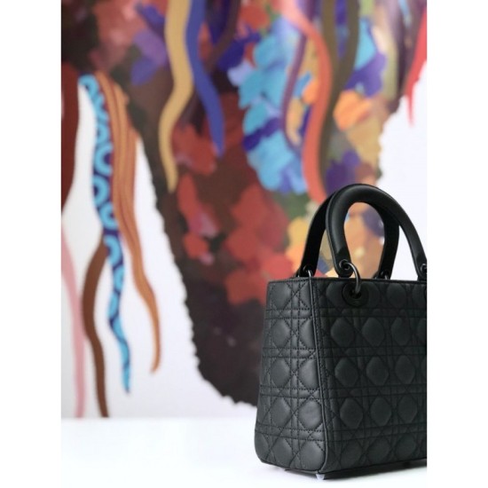 Replica Borsa Christian Dior Lady Dior Ultra-Matte Nero Replica Borsa Christian Dior Lady Dior Ultra-Matte Nero