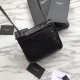 Replica Portafoglio a catena YSL Saint Laurent Niki in pelle nera increspata vintage Replica Portafoglio a catena YSL Saint Laurent Niki in pelle nera increspata vintage