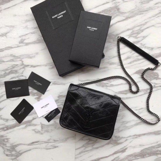 Replica Portafoglio a catena YSL Saint Laurent Niki in pelle nera increspata vintage Replica Portafoglio a catena YSL Saint Laurent Niki in pelle nera increspata vintage