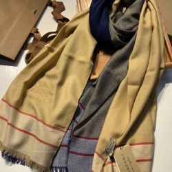 Scialle in cashmere lurex bling Burberry 90 x 200