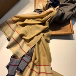 Scialle in cashmere lurex bling Burberry 90 x 200