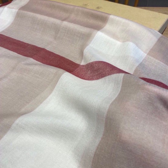 Replica Sciarpa Burberry classica in cashmere con motivo tartan e ricamo cavallo 100 x 200