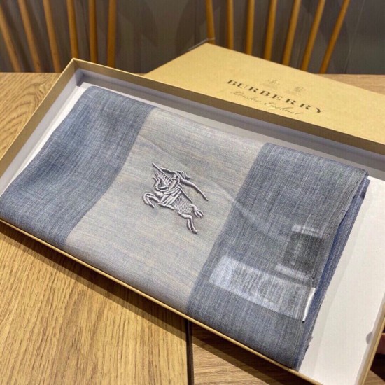 Replica Sciarpa Burberry classica in cashmere con motivo tartan e ricamo cavallo 100 x 200