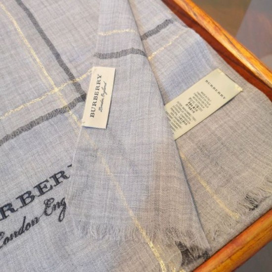 Replica Sciarpa Burberry in filato lurex color block in cashmere con motivo tartan 90 x 200