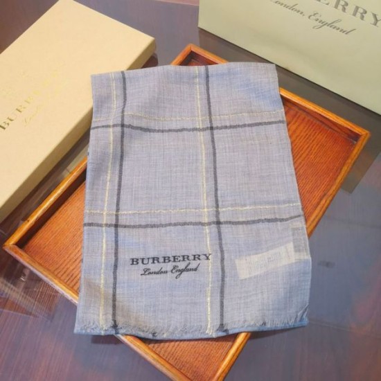 Replica Sciarpa Burberry in filato lurex color block in cashmere con motivo tartan 90 x 200