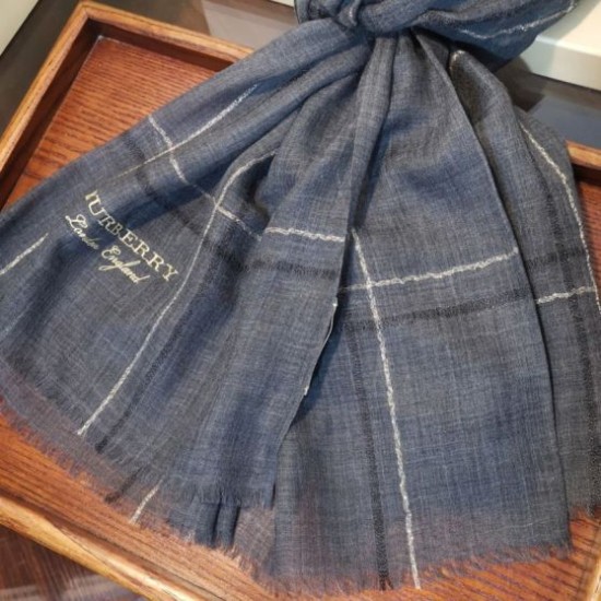 Replica Scialle in cashmere con motivo tartan in filo di lurex Burberry 90 x 200