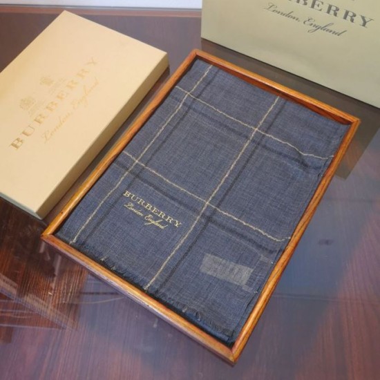 Replica Scialle in cashmere con motivo tartan in filo di lurex Burberry 90 x 200