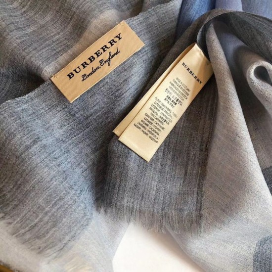 Replica Sciarpa Burberry classica in cashmere con motivo tartan e ricamo cavallo 100 x 200