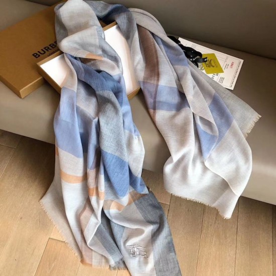 Replica Sciarpa Burberry classica in cashmere con motivo tartan e ricamo cavallo 100 x 200