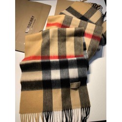 Burberry scialle classico in cashmere con motivo check medio 40 x 180
