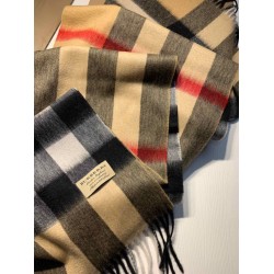 Burberry scialle classico in cashmere con motivo check medio 40 x 180