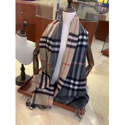 Burberry Scialle in cashmere con motivo check classico 30 x 250