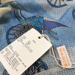 Hermes Carriage Solitaire Cashmere Scialle 110 x 200 Sky Blue Hermes Carriage Solitaire Cashmere Scialle 110 x 200 Sky Blue